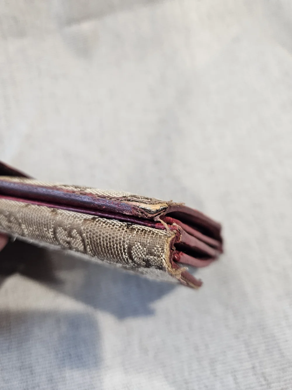 AUTHENTIC Gucci Wallet - Picture 10 of 14